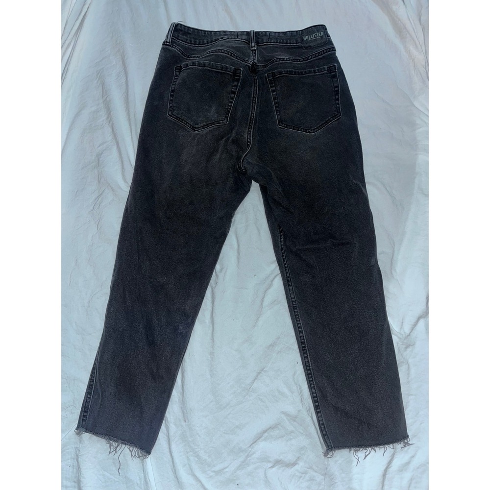 Hollister High-Rise Straight Black Jeans - Picture 3 of 3